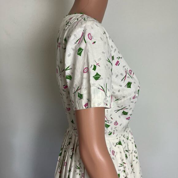 Vintage 1950s‎ Novelty Print Ric Rac Teacher Secretary Dress // Size Small - Picture 3 of 9